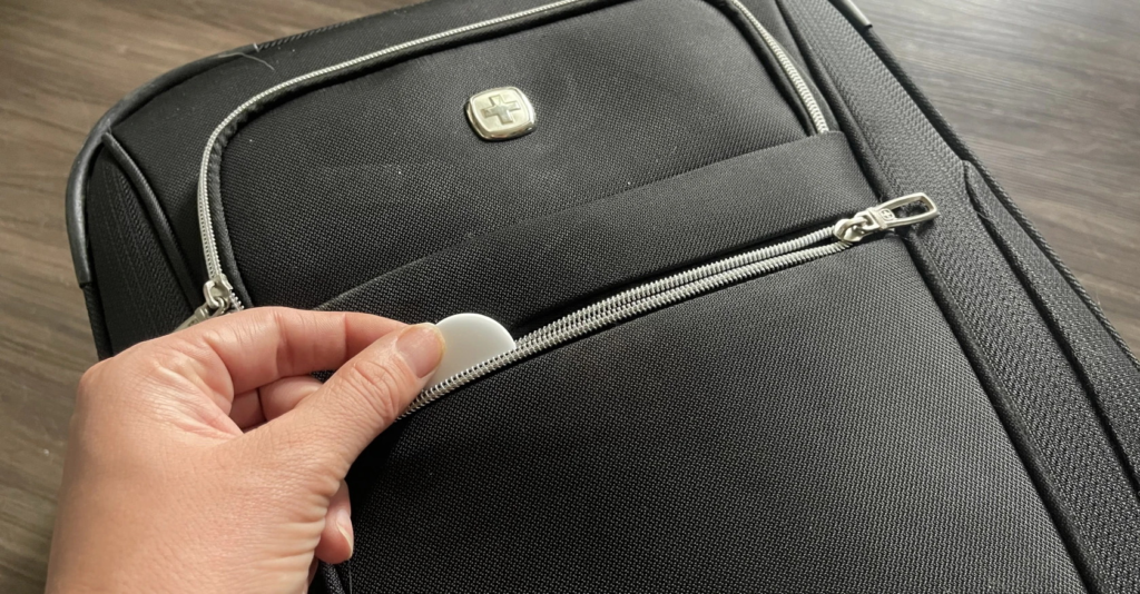 AIRTAG METIDO DENTRO DE UNA MALETA