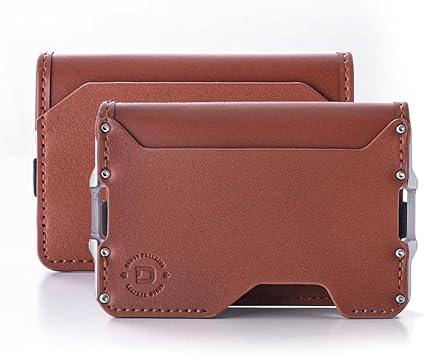 Trayvax Original 2.0: Resiliencia Utilitaria

Trayvax nació con la premisa de crear productos que soporten las condiciones más extremas. La Original 2.0 es la evolución de su modelo insignia, combinando placas metálicas de grado aeronáutico con un cordón de paracaidista de tensión dinámica.
