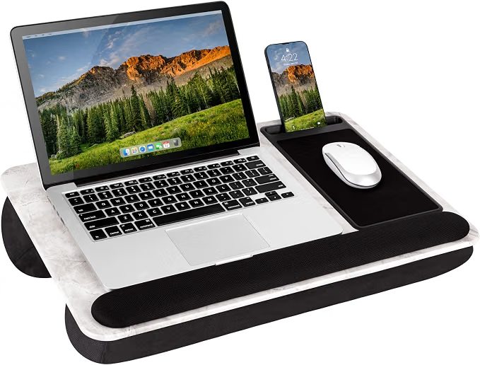 LapGear Home Office Pro mostrando la alfombrilla del ratón integrada